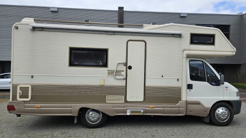 4-6p Fiat alcove from 1997