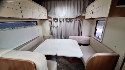 5p Rimor alcove from 2019