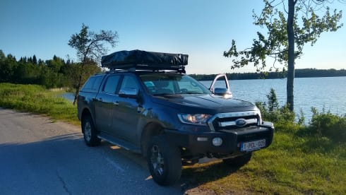 4p Ford rooftop from 2016
