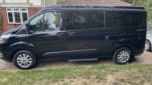 Daffy – 4 berth Ford Nugget Plus campervan from 2022