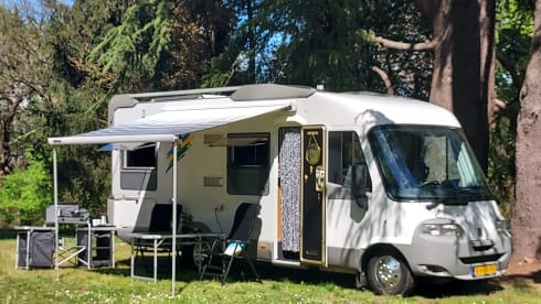 Toedeledokie  – Neat, warm Fiat integral camper, 4p 