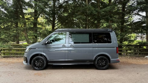 woody – Luxury 4 berth Automatic Volkswagen campervan brand new 2025 conversion 