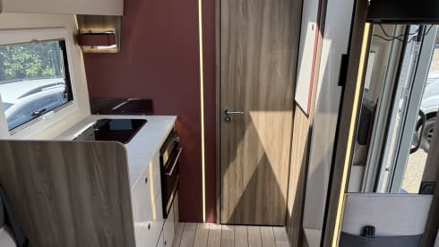 Kronos – 4 berth Roller Team semi-integrated from 2025