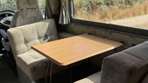 Tali – 4 berth Peugeot bus from 2006