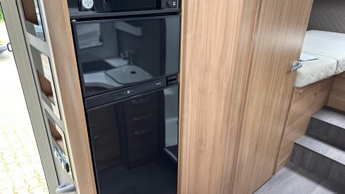 Family Camper with 5 belts, 5 sleeping places and complete inventory 