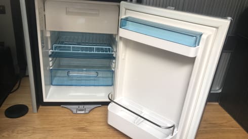 Bentley  – Gorgeous Blackberry VW T6 Campervan with Starlight Ceiling 