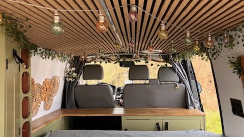 Nova – 2p Volkswagen bus uit 2013