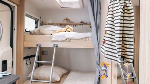 FAMILY – 6P Sunlight Alcove from 2021