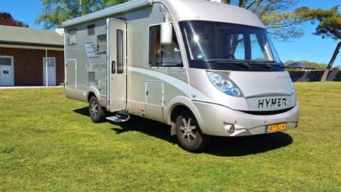 2p Hymer integrated uit 2012