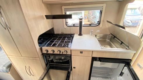 C72 – 2024 Auto-Trail C72 six berth + six seatbelts on car license 