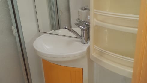 Nice 5 person Dethleffs alcove camper.