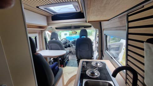 VanBlanc – 4p Citroën bus from 2025
