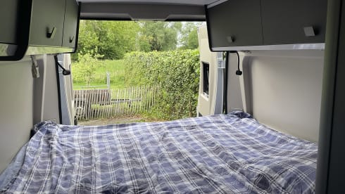 Jeffrey – 2p Fiat Campervan uit 2026 Mc Louis Memfys 4
