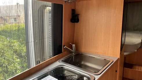 Buckies Travel House – Autobus Fiat a 2 posti dal 2026