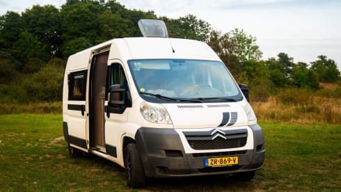 2p Citroën Bus von 2008