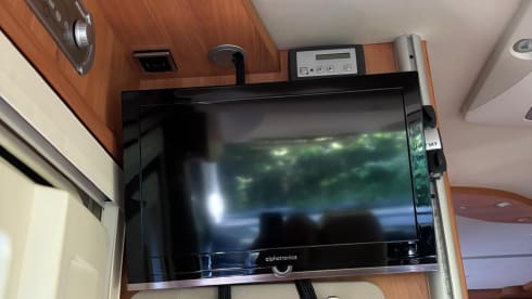 Hymer-Wohnmobil für 4 Personen, integriert ab 2015