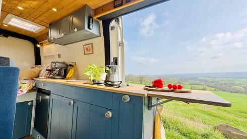 Poppy – Skurriler Familiencamper abseits der Zivilisation 