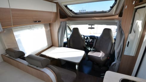 E-type – New camper TV, automatic, model 2020/2021