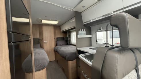 Pretty Easy Going – Luxury Adria Coral Supreme 670 SLT Fiat 6 2.3 150 hp, automatic