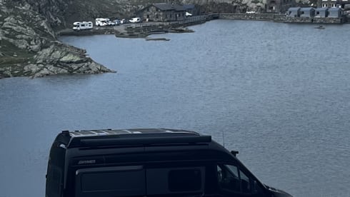 Henry  – Explore in Style with Luxury Hymer Grand Canyon S Crossover