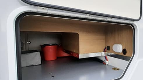 Alan – 6 berth Roller Team alcove from 2020