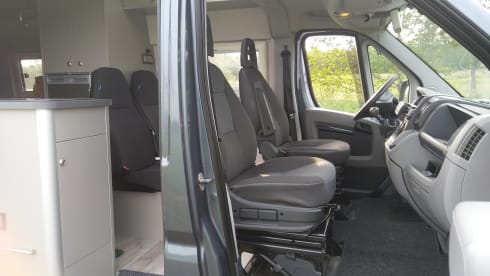 Explorer – Citroen Jumper (extra high and extra long)