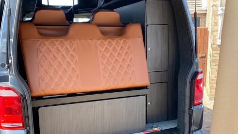 Mikey – VW T6 Longwheel Base 2018