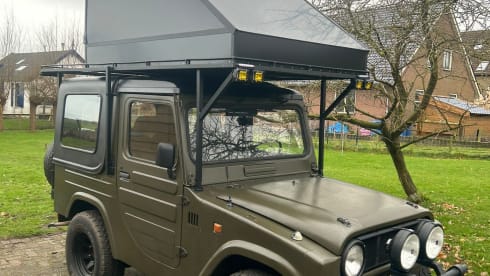 𝗘𝗹 𝗠𝗮𝘁𝗲𝗿𝗱𝗼𝗿 – El Materdor - Daihatsu F20 with roof tent - Jeep from 1980 🏔️🏕️🌌