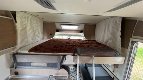Bürstner iXEO time moonlight edition (air conditioning)!