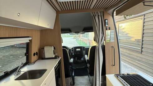 Crazy camper – 2p Mercedes-Benz bus uit 2017