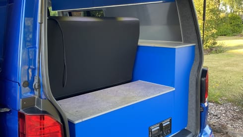Claudia – 4 berth VW Campa