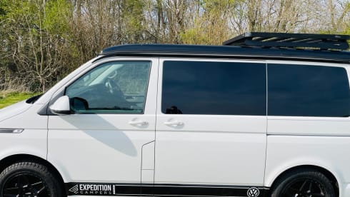 Bob – 4 berth VW Campervan (2023)