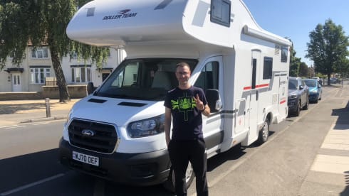 Roller Motorhome hire 675 – Rollerteam 675 adventure 6 sleeper/6 Belts