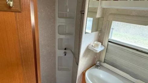 Complete spacious camper Fiat Ducato Mirage 6 persons