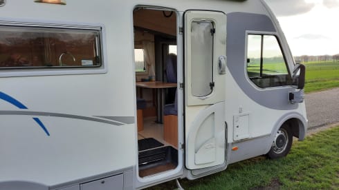 Freedom, joy ... with this luxurious and surprisingly easy to drive Adria