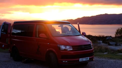 Rocco – 4 berth Volkswagen T6 Transporter campervan 2017