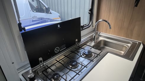 Annie – 6 berth Fiat Adria Sun Living