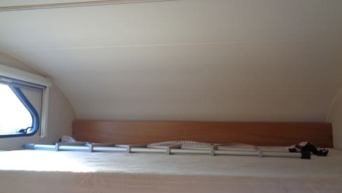 Jeffy – Jeffy – Low-Mileage, Fully Stocked Motorhome, Sleeps 6 Including Insurance!