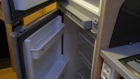 Fijne ruime camper 2 tot 6 persoons