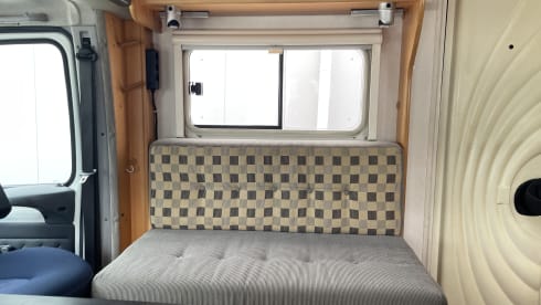2-seater LMC semi-integrated from 2004