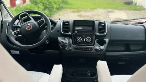 Bonny – 4p Carado campervan from 2024