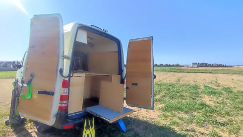 Desire – Mercedes-Benz Wohnmobil mit 2 Schlafplätzen aus dem Jahr 2007