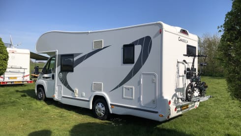 HappyCamper – On holiday with a 6-person Chausson Alcove Camper from 2018?