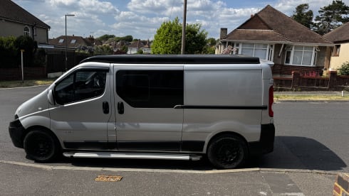 DENVER – 4 berth Renault bus from 2013
