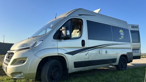 FOUR PEOPLE – Camper with two sleeping cabins for four people. 25% discount available.