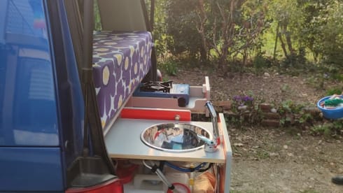 bluesky – vw t5 long wheelbase, free on the road surrounded by a blue sky