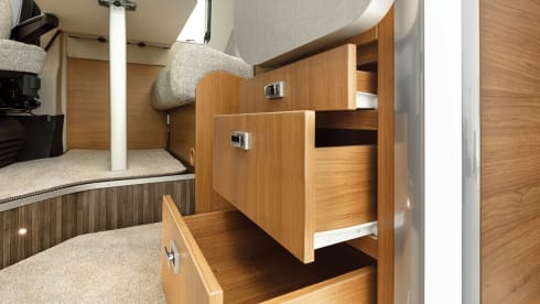 Family Friendly 4 berth T 669 (Edinburgh)