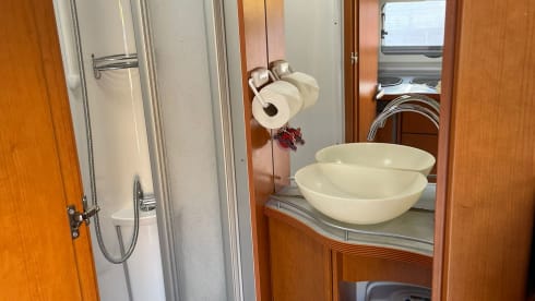 Titch  – Our Cosy 3-berth LHC Motorhome