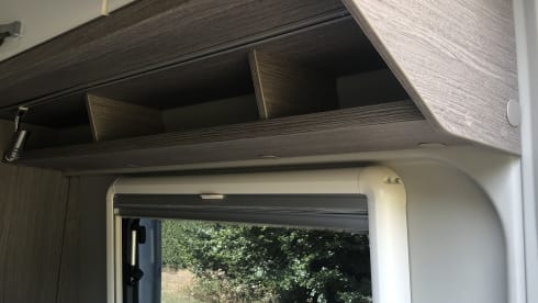 George III – 4p Pössl bus uit 2019