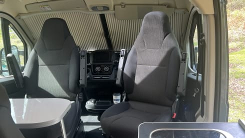 Westfalia Columbus 540D mit 4 Schlafplätzen (2023)